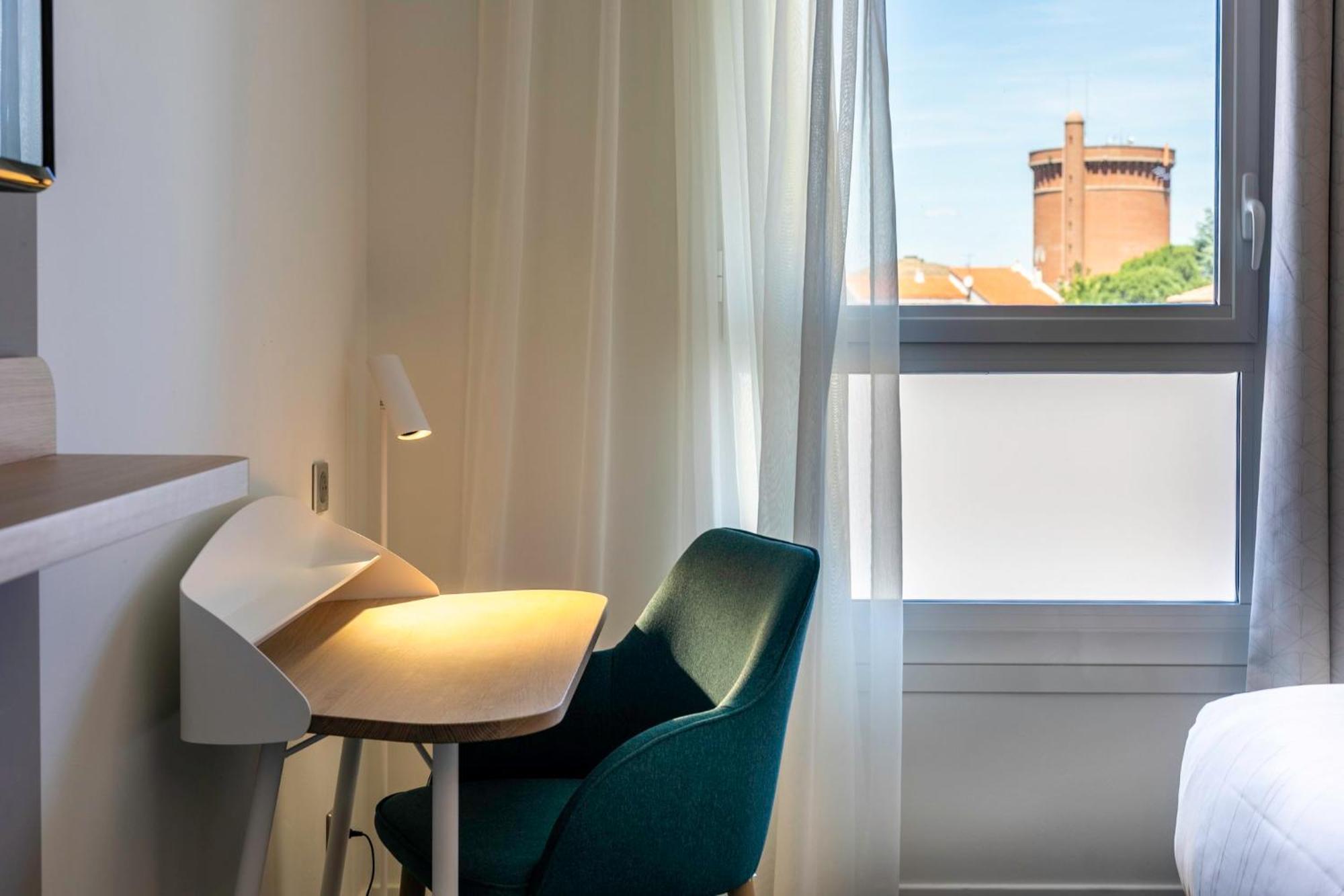 Holiday Inn Perpignan, An Ihg Hotel Zewnętrze zdjęcie